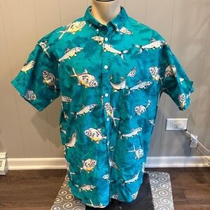 Columbia Sportswear Company Teal Fish Print Men's Casual Button Down Shirt